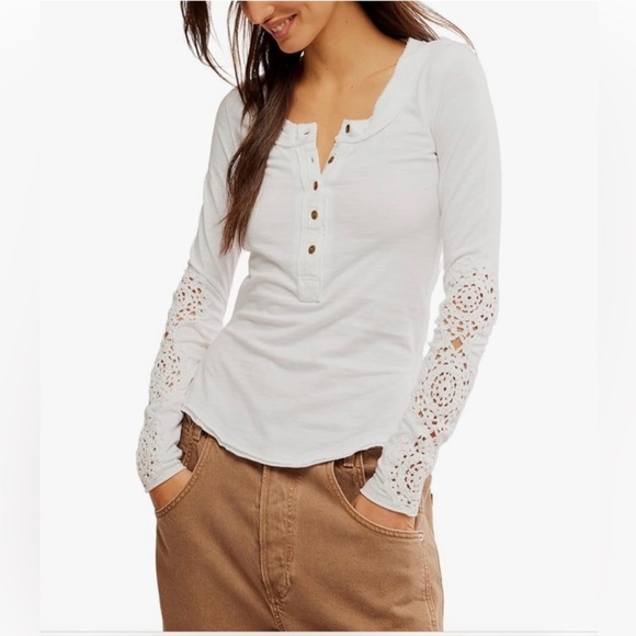 We The Free Tops - Free People Our Song Henley Top White Lace Cuff Long Sleeve XS NWT